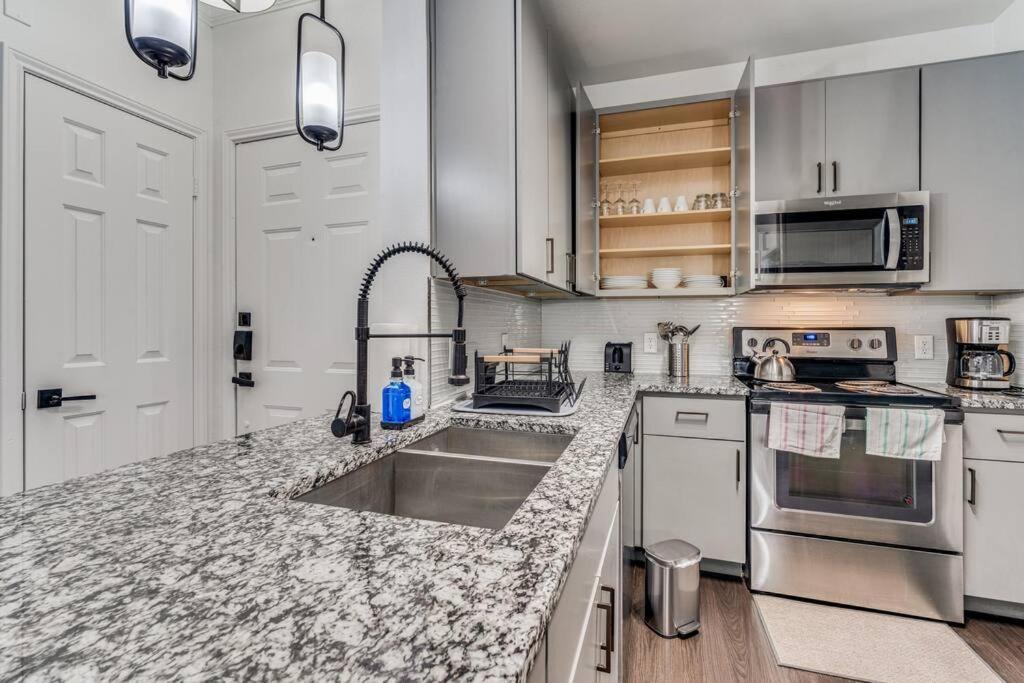 Luxurious 2Br+Resort Style Pool_5 Min To Domain Austin Exterior foto