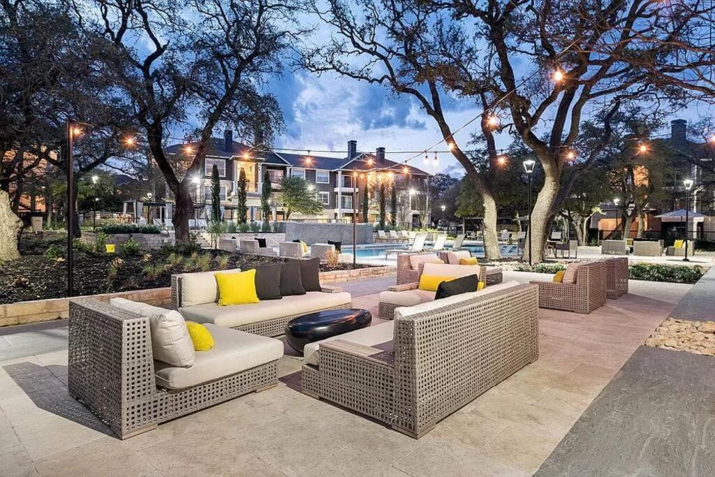 Luxurious 2Br+Resort Style Pool_5 Min To Domain Austin Exterior foto