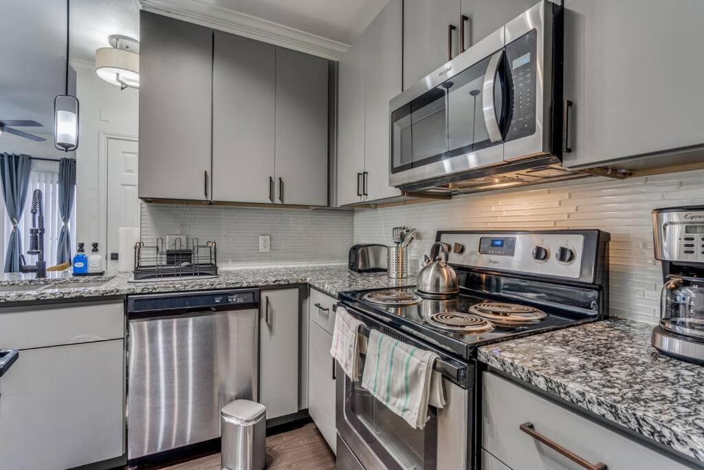 Luxurious 2Br+Resort Style Pool_5 Min To Domain Austin Exterior foto