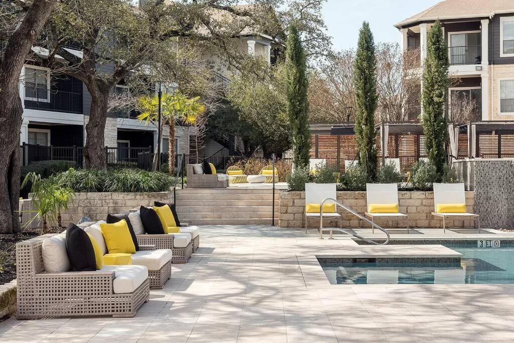 Luxurious 2Br+Resort Style Pool_5 Min To Domain Austin Exterior foto