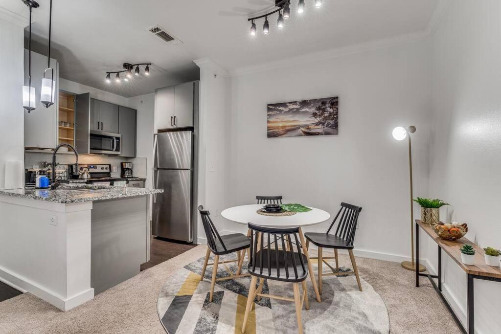 Luxurious 2Br+Resort Style Pool_5 Min To Domain Austin Exterior foto