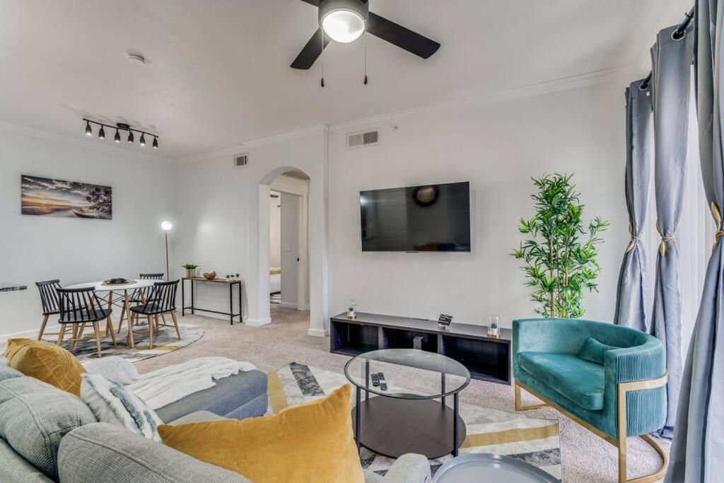 Luxurious 2Br+Resort Style Pool_5 Min To Domain Austin Exterior foto